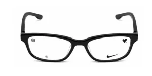 Aro Nike AC negro pequeño en vista frontal